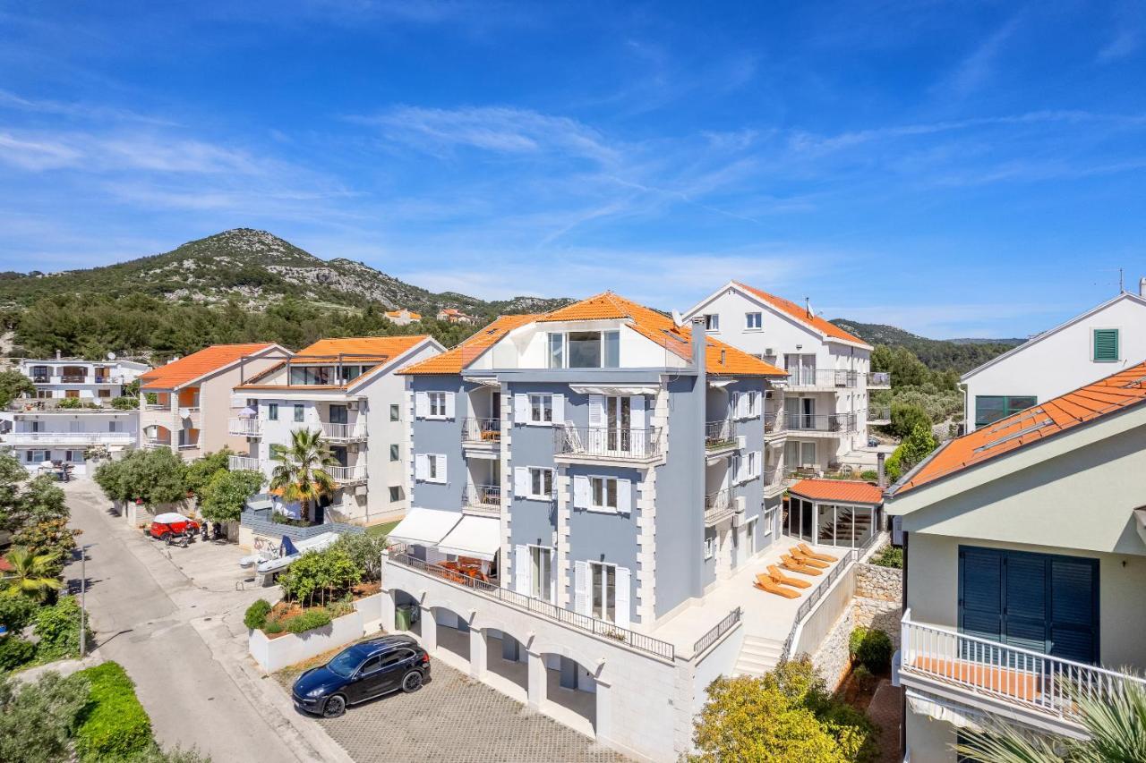 Deluxe Apartments Primi Hvar Town Extérieur photo