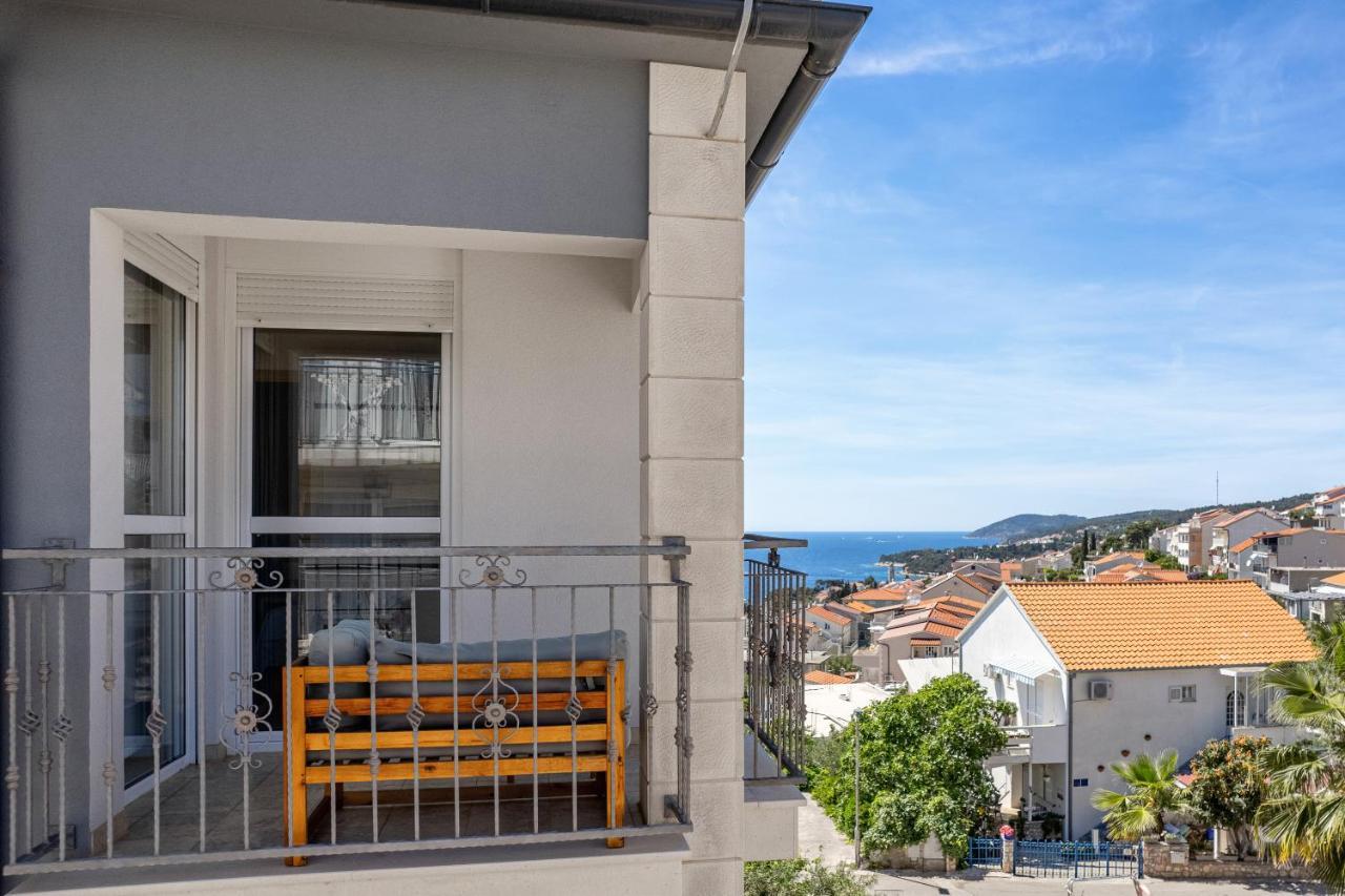 Deluxe Apartments Primi Hvar Town Extérieur photo