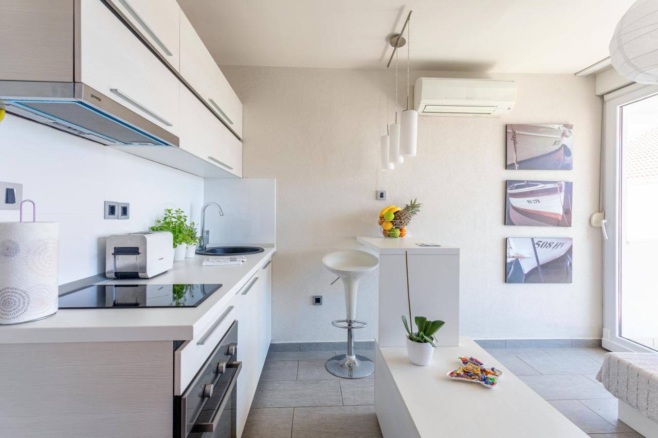 Deluxe Apartments Primi Hvar Town Extérieur photo