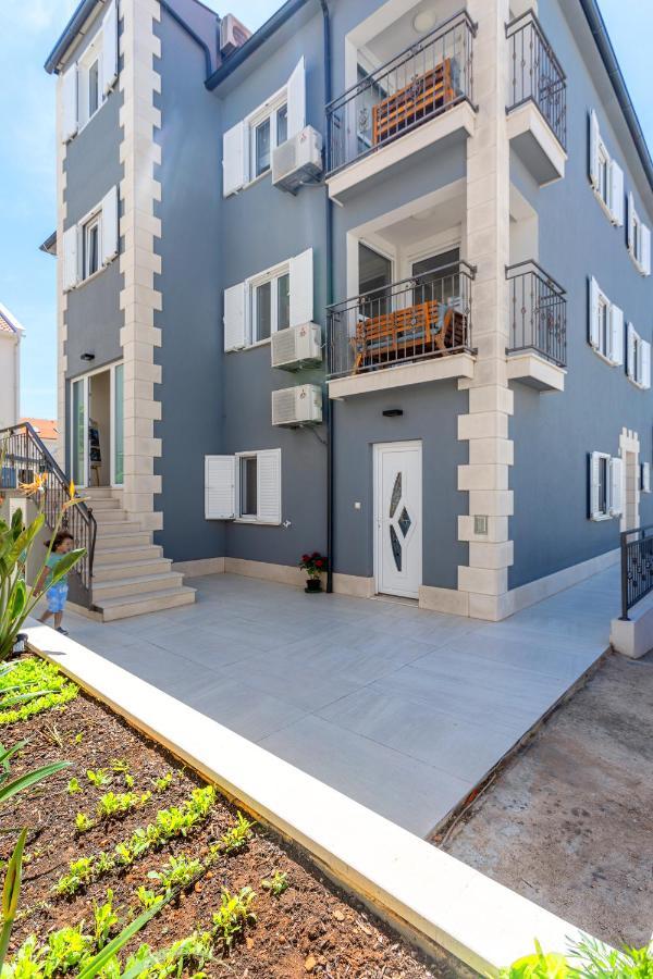 Deluxe Apartments Primi Hvar Town Extérieur photo